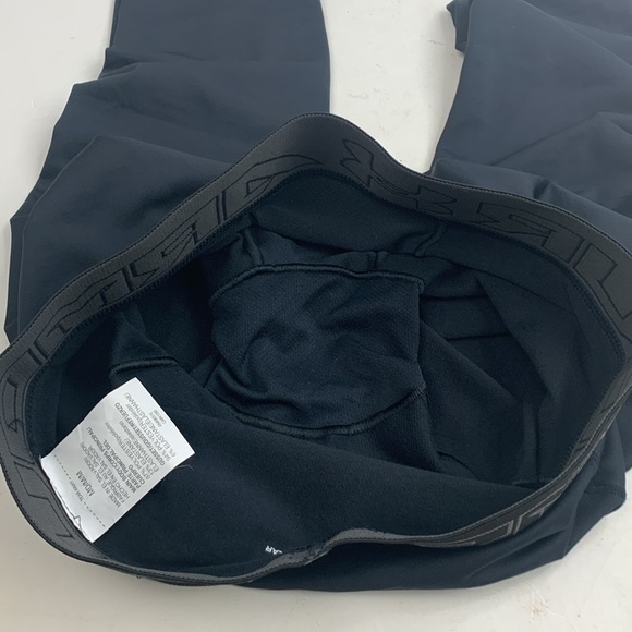Under Armour Compression Leggings Size Medium Black waist band New NWOT - Picture 10 of 13